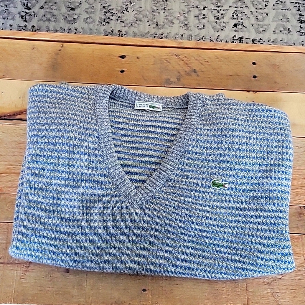 Vintage men's V neck sweater